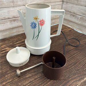 Vintage 70s Regal Poly Perk 8c coffee percolator